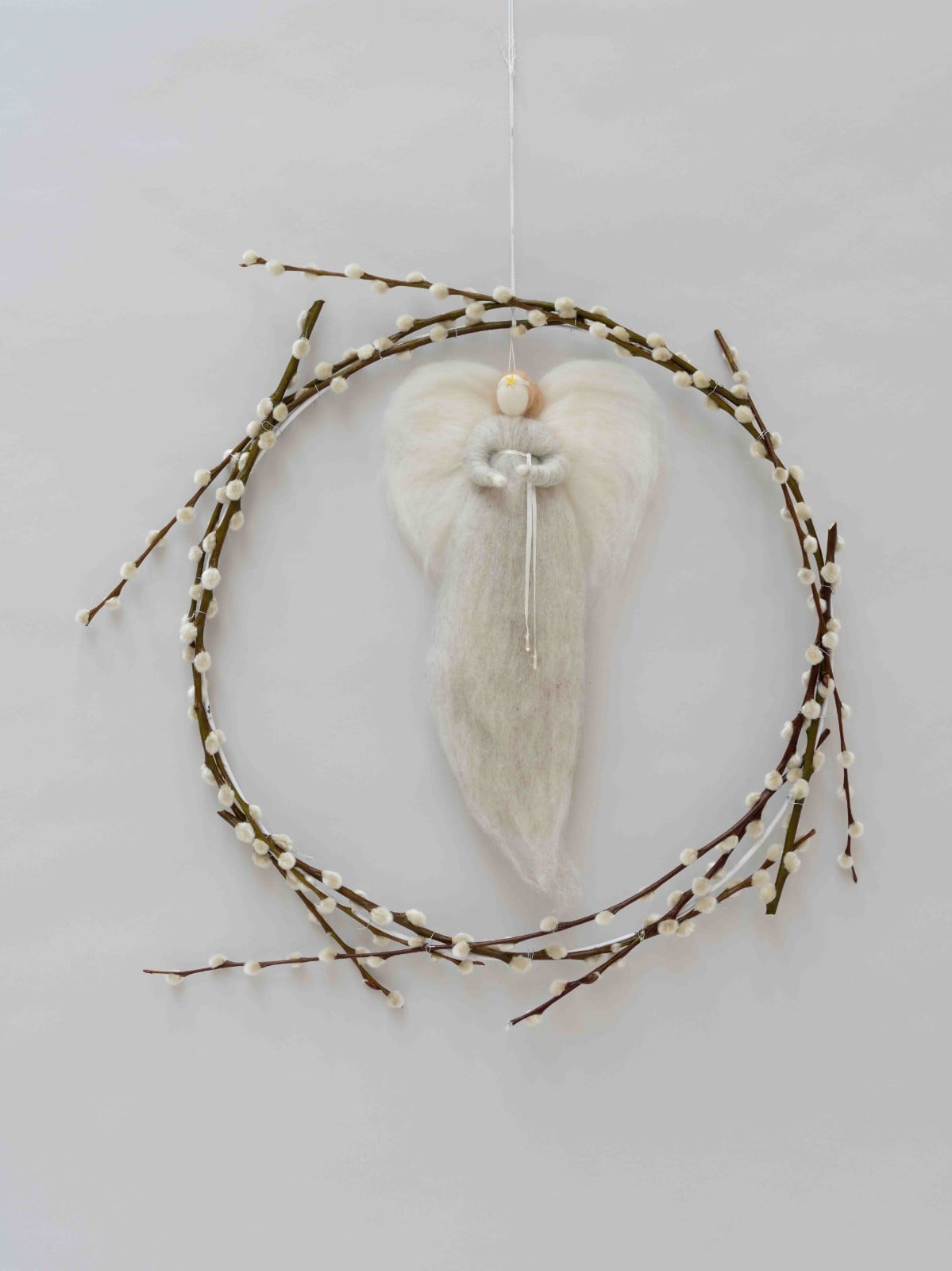 Beschermengel 'Irini' wit/ neutraal