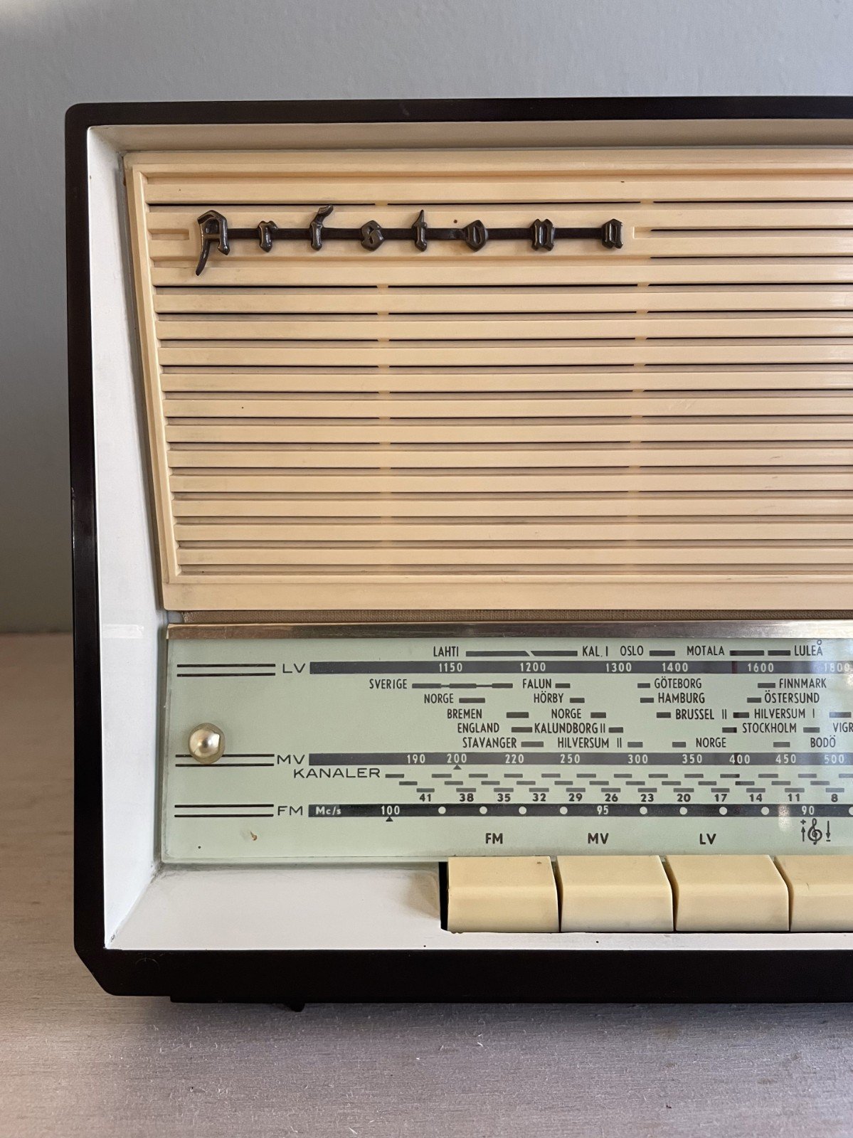 Vintage bluetooth radio Aristona mint 1959