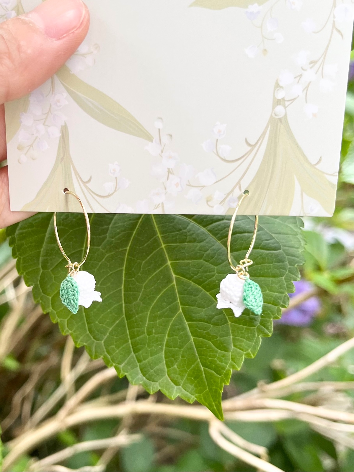 Micro Gehaakte Lelietje-van-dalen Oorbellen Hoops