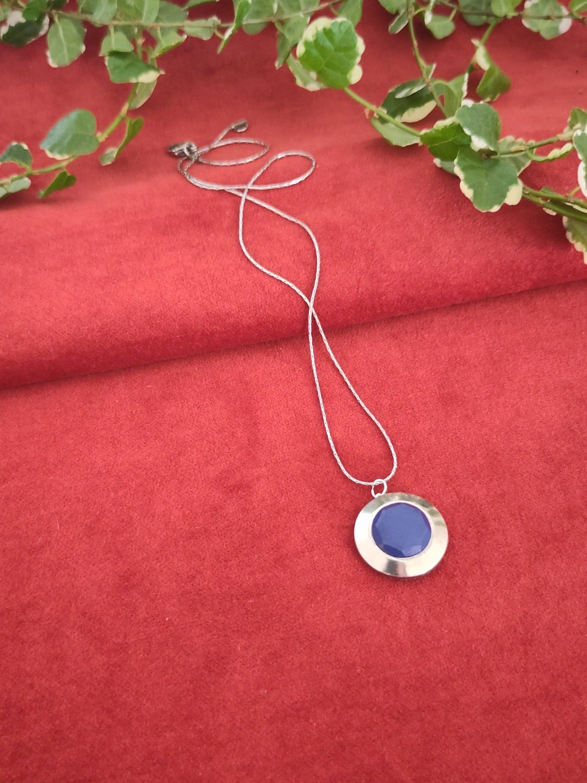 Zilveren ketting met unieke vintage hanger | 1960s