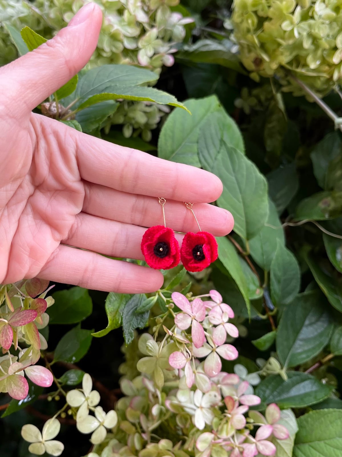 Gehaakte Klaproos Oorbellen – Handgemaakte Rode Bloemen