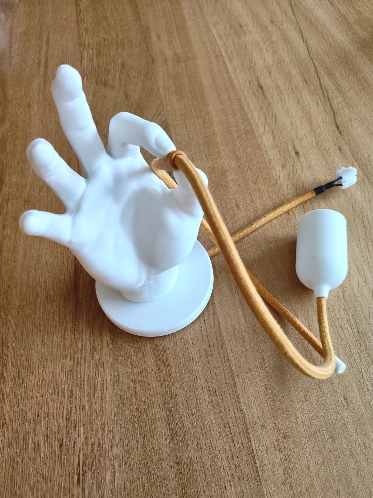 Plafondlamp in handvorm - Flick - Mustard yellow