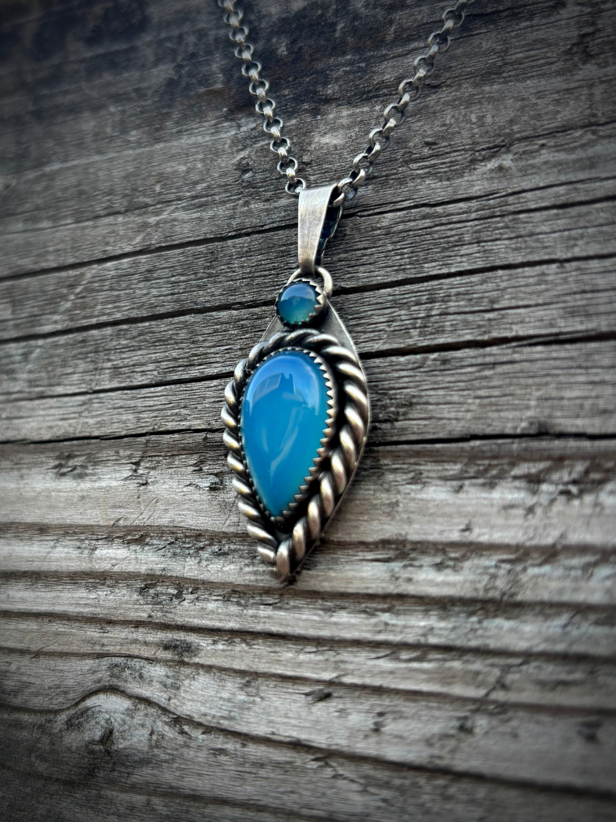 Handgemaakte zilveren hanger met Blauwe Chalcedoon ✨💙 - 131027 Handgemaakte zilveren hanger met Blauwe Chalcedoon ✨💙