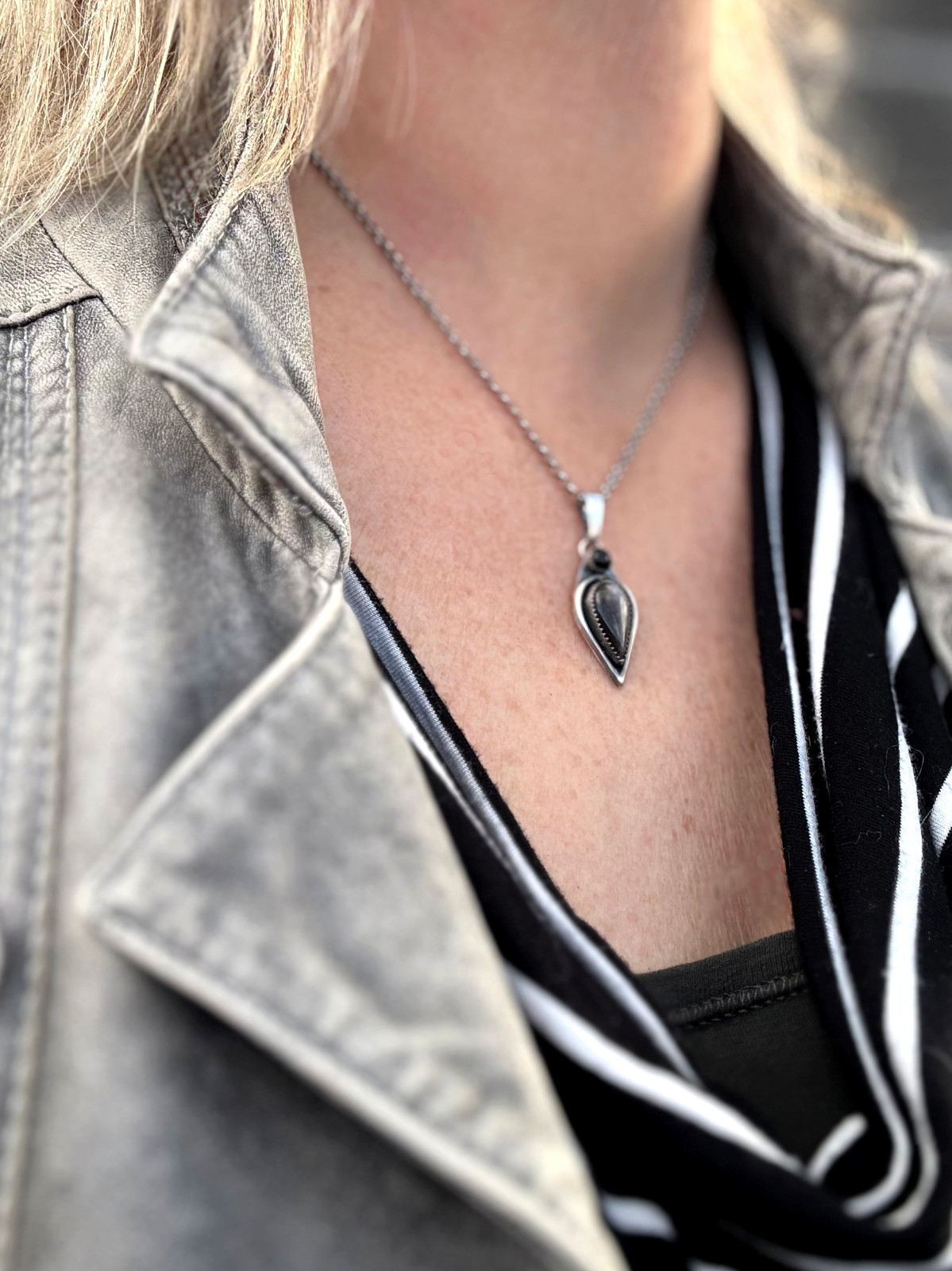 Obsidiaan Hanger Zilver met Zwarte Onyx | Handgemaakte Edelsteen Hanger van 925 Sterling Zilver✨🖤