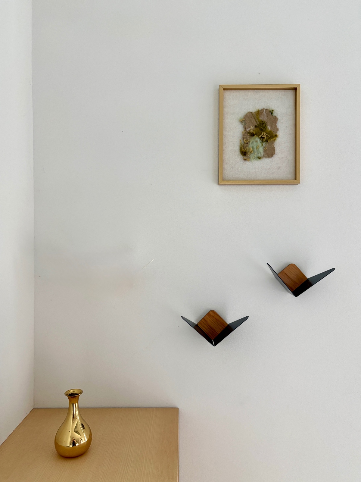 Mos goud - wanddecoratie in wol