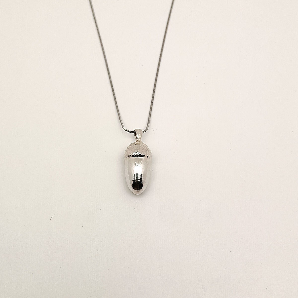 Eikeltje hanger - 999 fijnzilver verzilverd - Echt eikeltje
