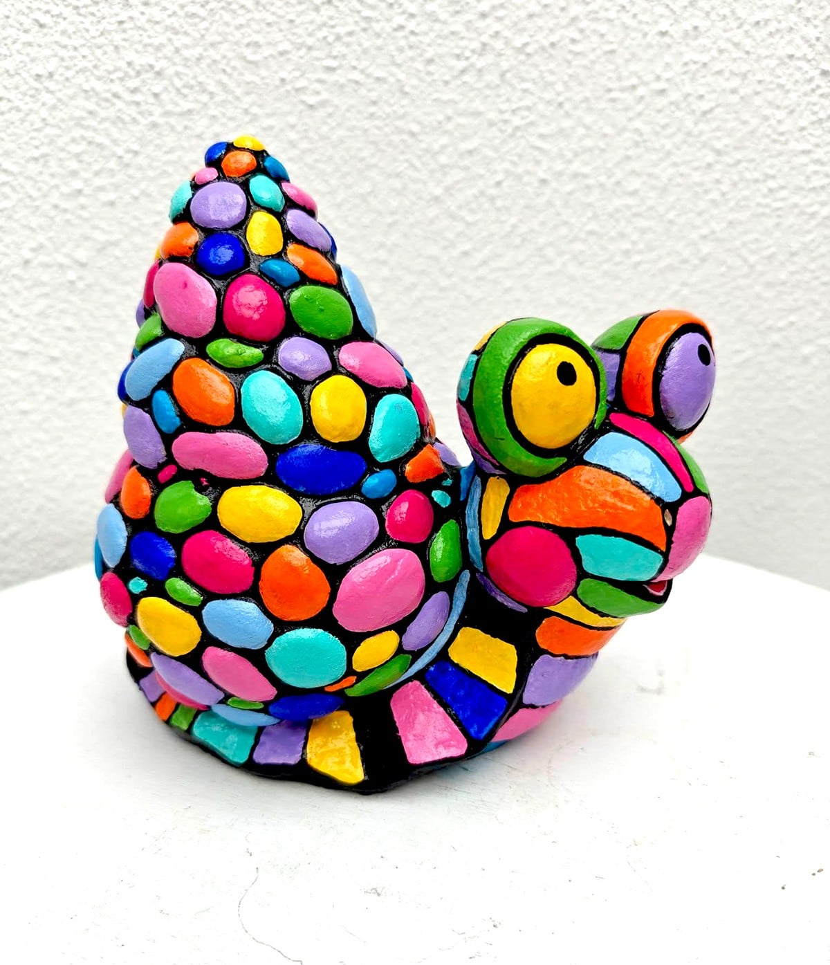 Slakie - Handgeschilderd kleurrijk beeldje - 116149 Slakie - Handgeschilderd kleurrijk beeldje