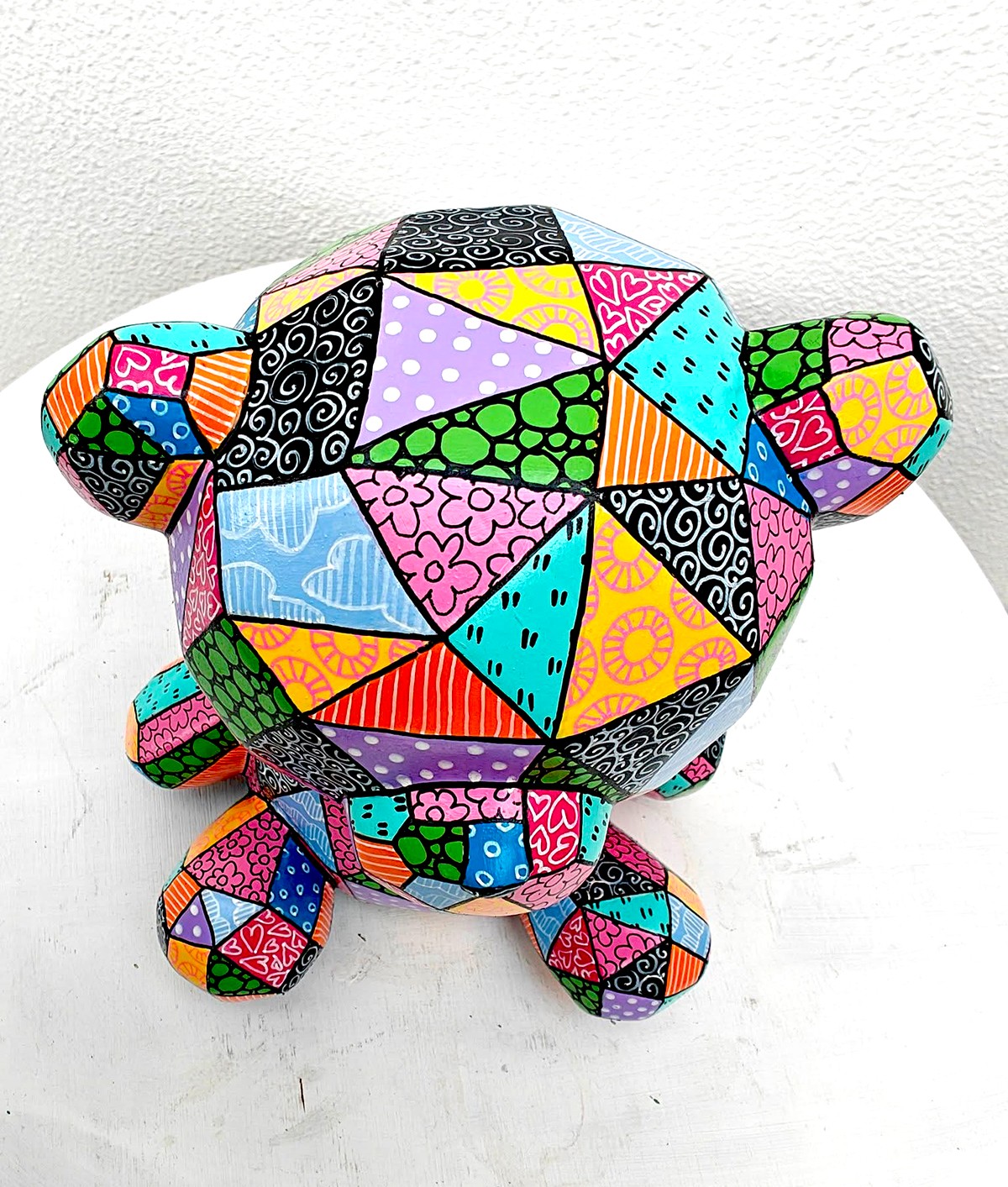 Teddybeer – Handgeschilderd Kleurrijk Beeldje