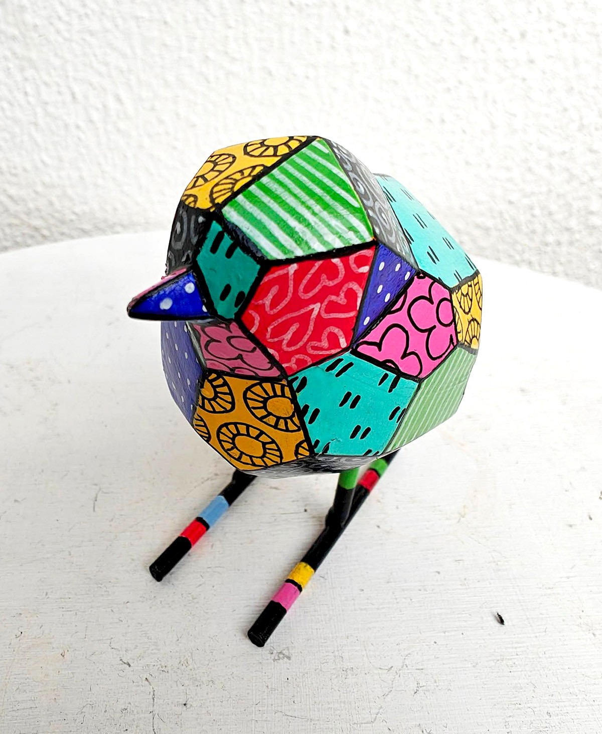 Kleine Vogel - Handgeschilderd Kleurrijk Beeldje