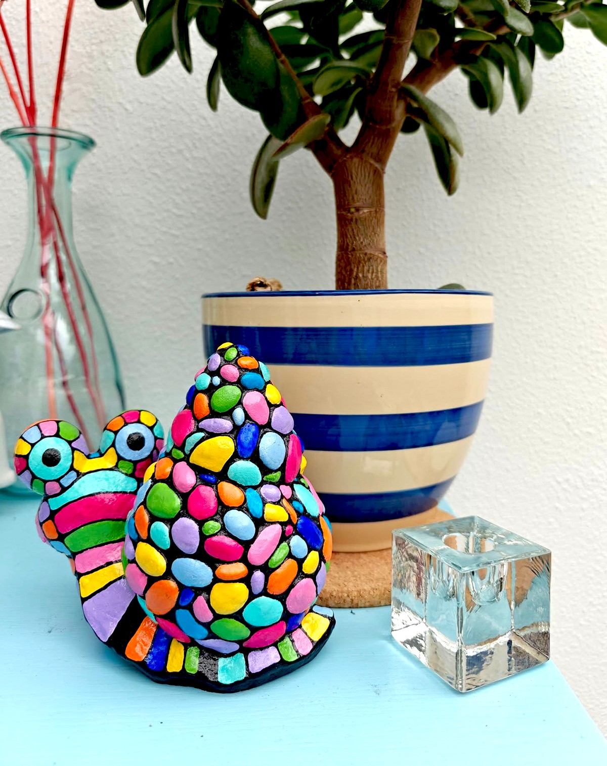 Slakie - Handgeschilderd kleurrijk beeldje - 116148 Slakie - Handgeschilderd kleurrijk beeldje