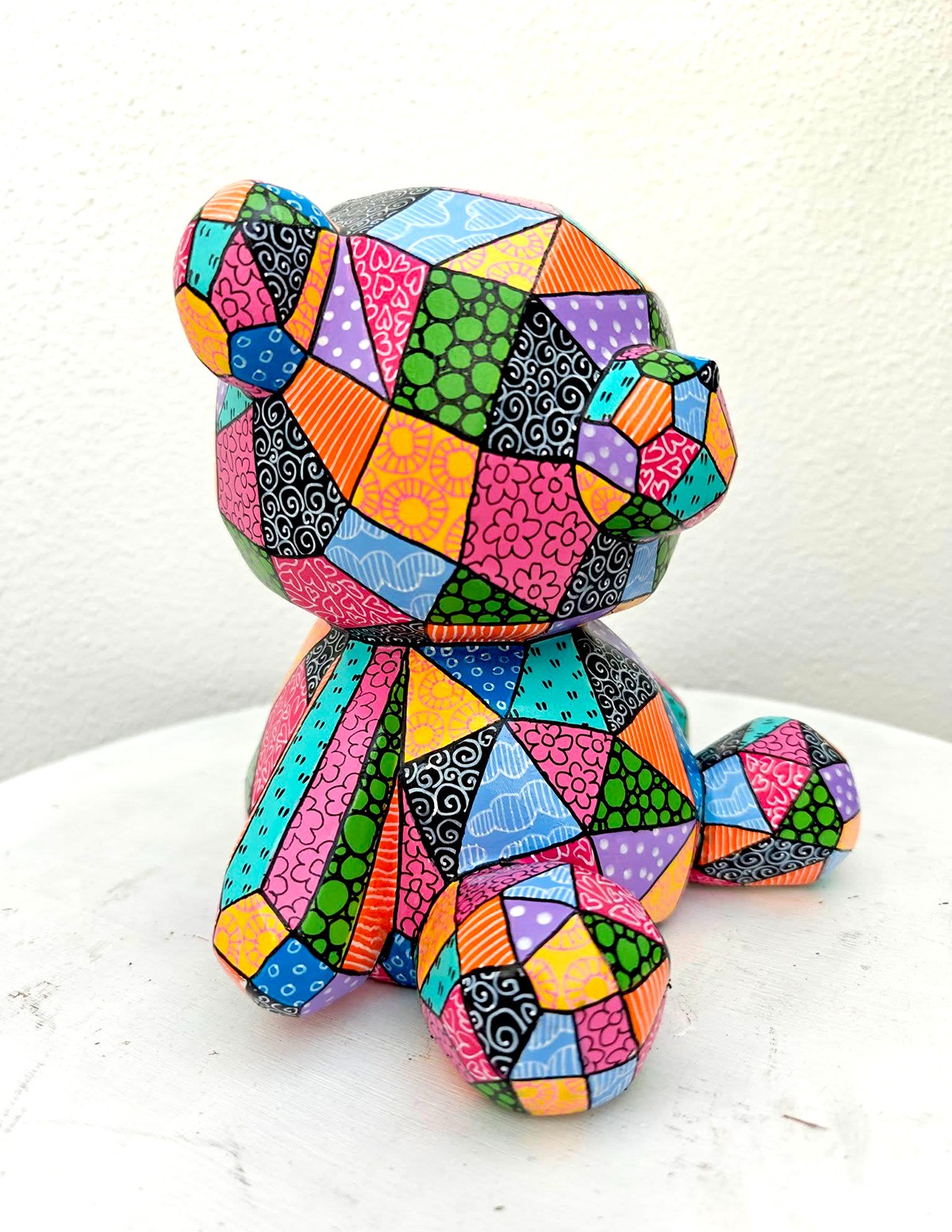 Teddybeer – Handgeschilderd Kleurrijk Beeldje