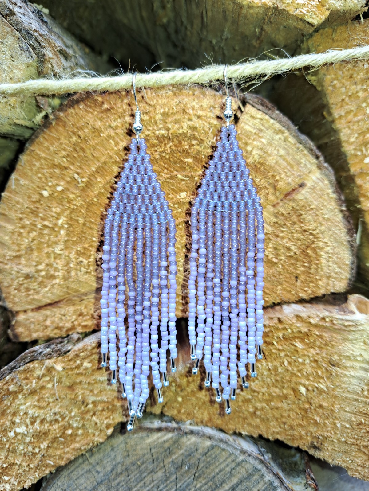 Fringe oorbellen Lavender Haze – lila, paars en zilver, 10 cm lang, zilveren oorhaken