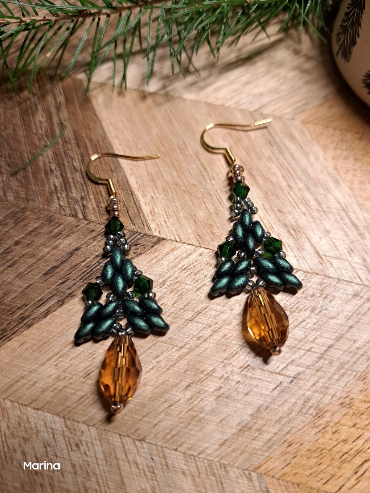 Kerstboom Oorbellen – Dennengroen met Kristallen Druppel