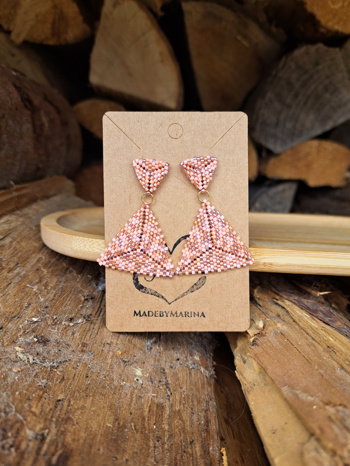 Handgemaakte oorbellen met kralen - Confetti design in rozetinten met… - 85740 Handgemaakte oorbellen met kralen - Confetti design in rozetinten met rvs oorstekers