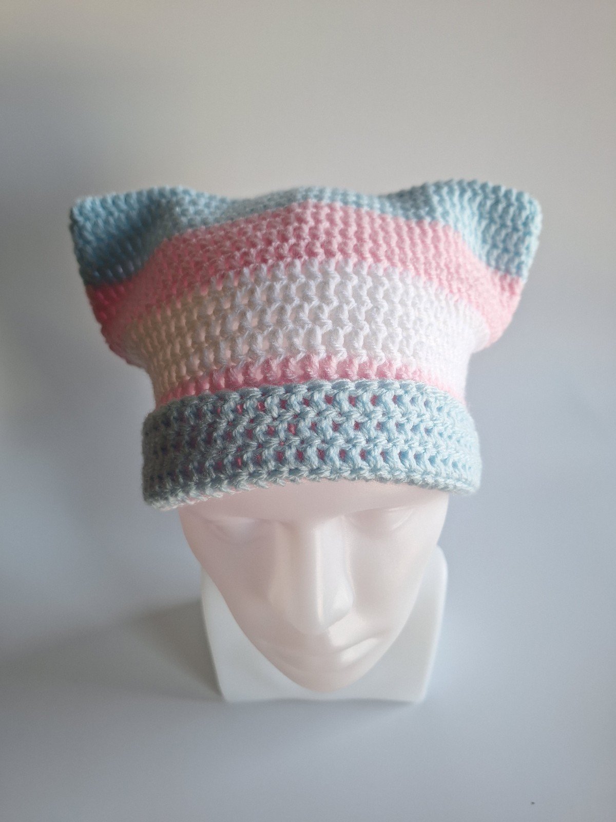 Muts 'transgender flag' - 46848.jpeg Gehaakte muts | Transgender vlag