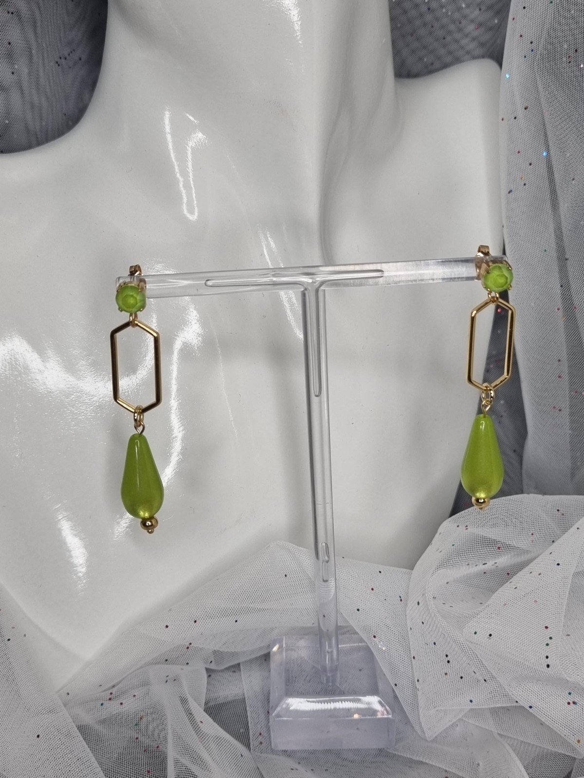 Statement oorbellen polaris en Swarovski - lime groen - 46530.jpeg Statement oorbellen polaris en Swarovski - lime groen