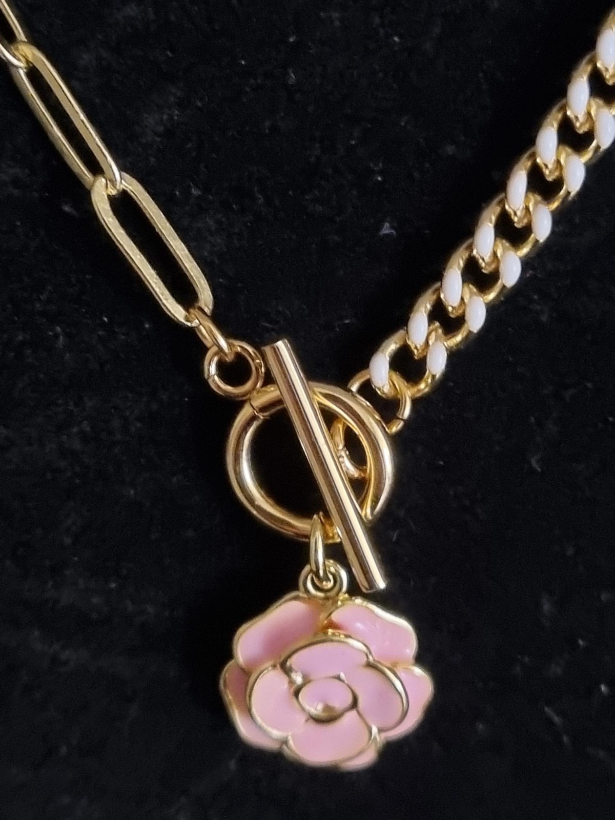 Vergulde ketting met bloem bedel - roze - 46476.jpeg Vergulde ketting met bloem bedel - roze