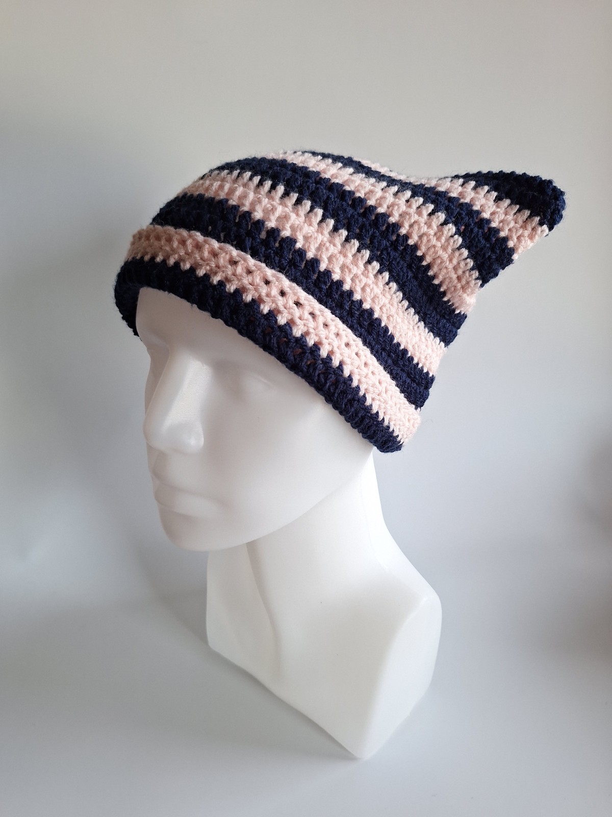 Gehaakte muts | Donkerblauw en lichtroze