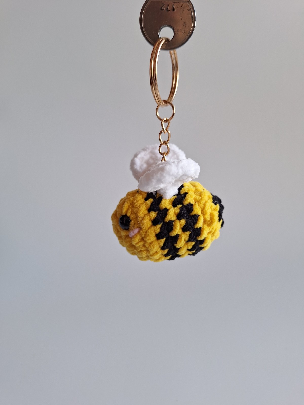 Gehaakte sleutelhanger 'Original bee' - 49585.jpeg Gehaakte sleutelhanger | Originele bij