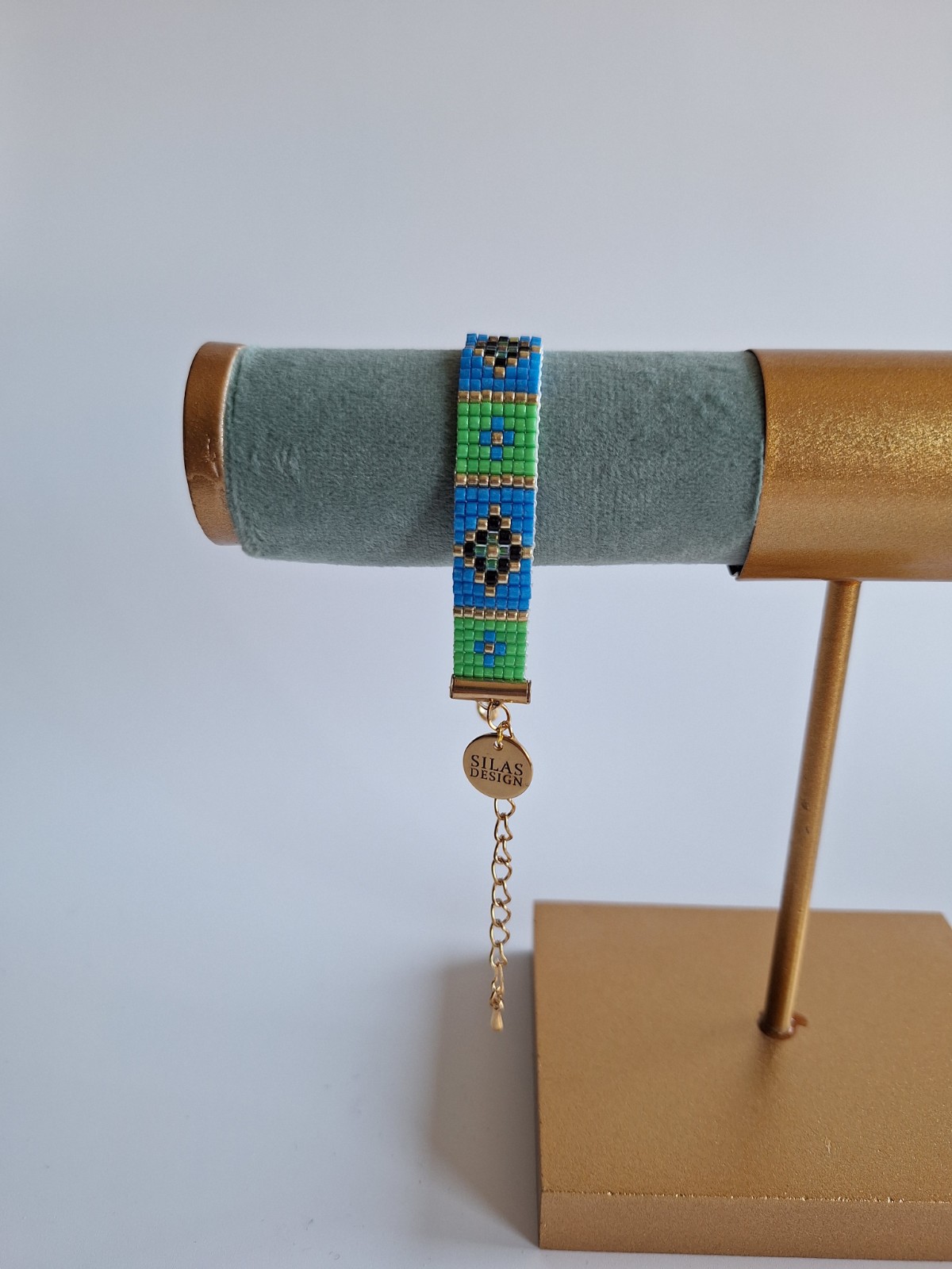 Geweven kralen armband 'Blue stained glass' - 48527.jpeg Geweven kralen armband | Blauw en groen glas-in-lood