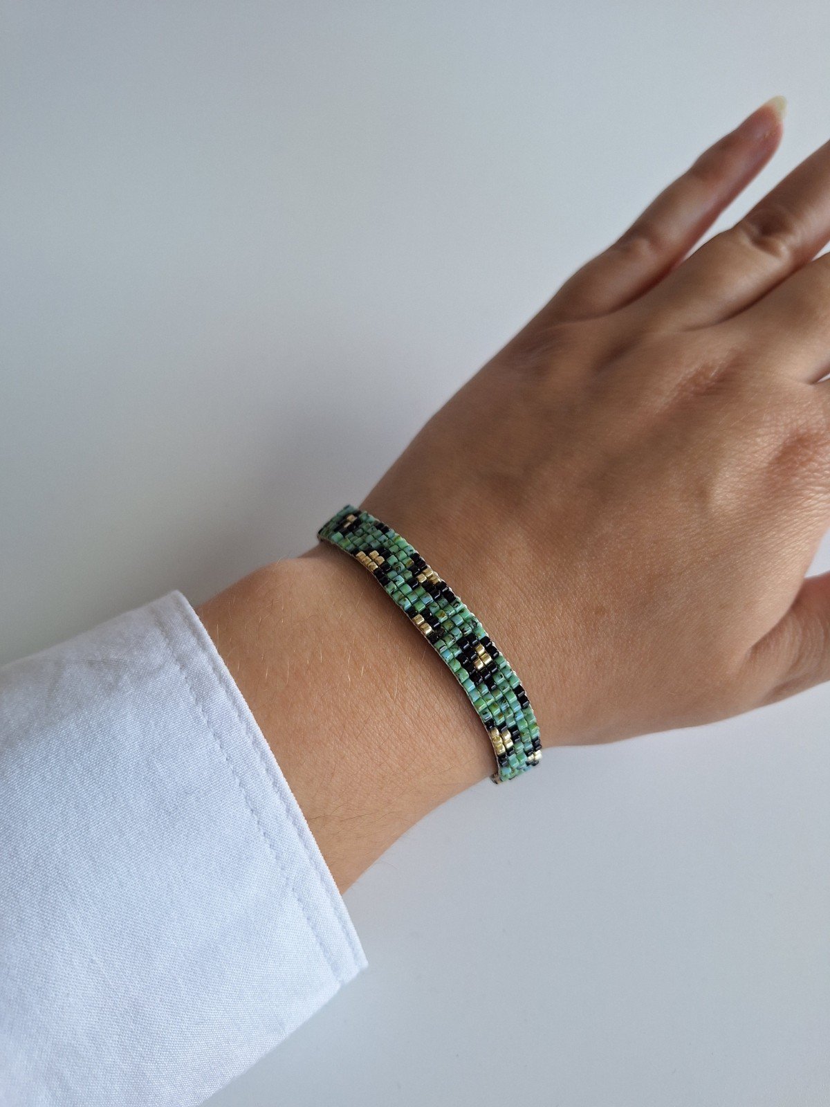 Geweven kralen armband 'Teal leopard' - 48318.jpeg Geweven kralen armband | Turquoise luipaard