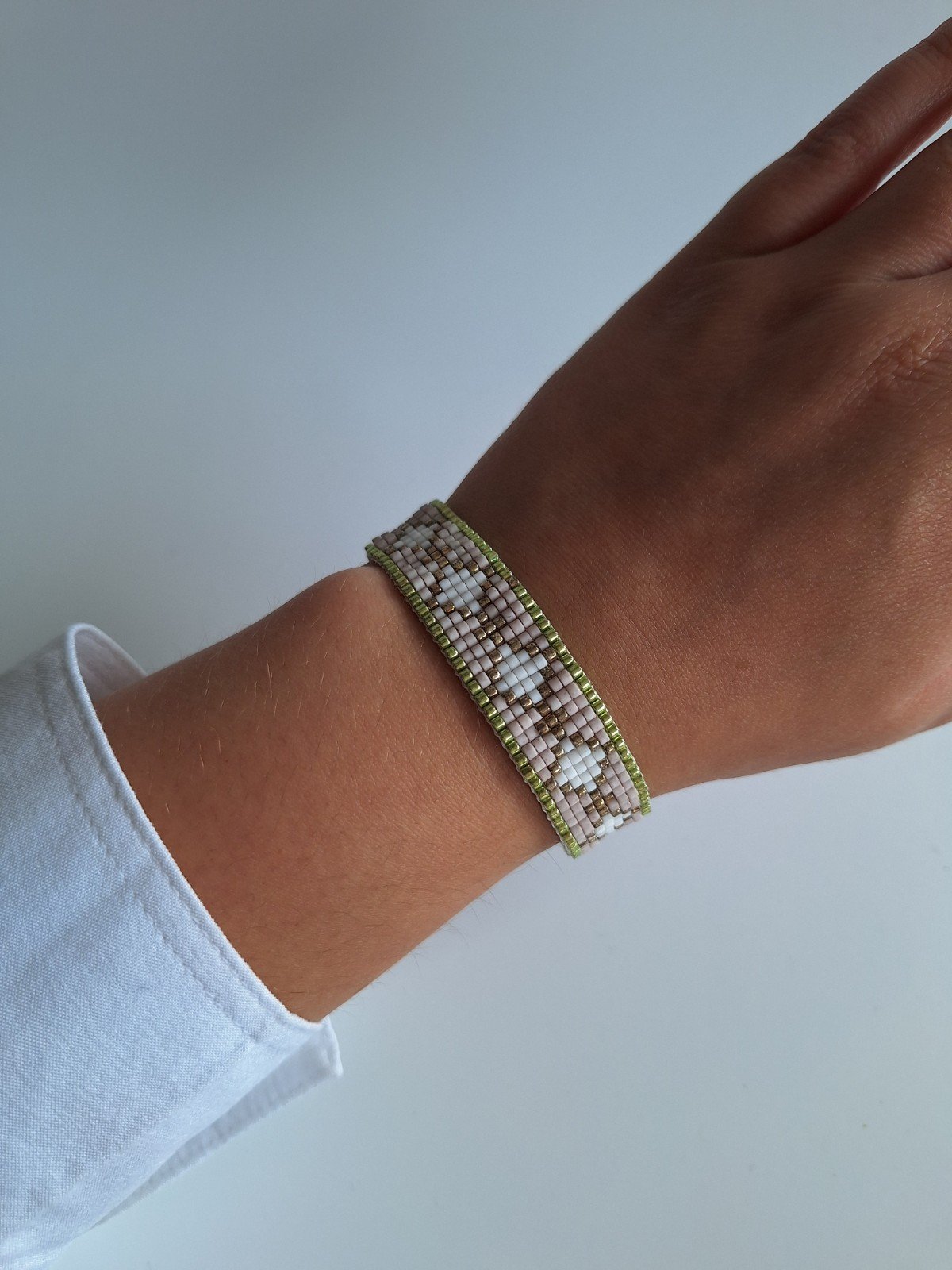 Geweven kralen armband 'White diamond' - 48163.jpeg Geweven kralen armband | Witte diamanten