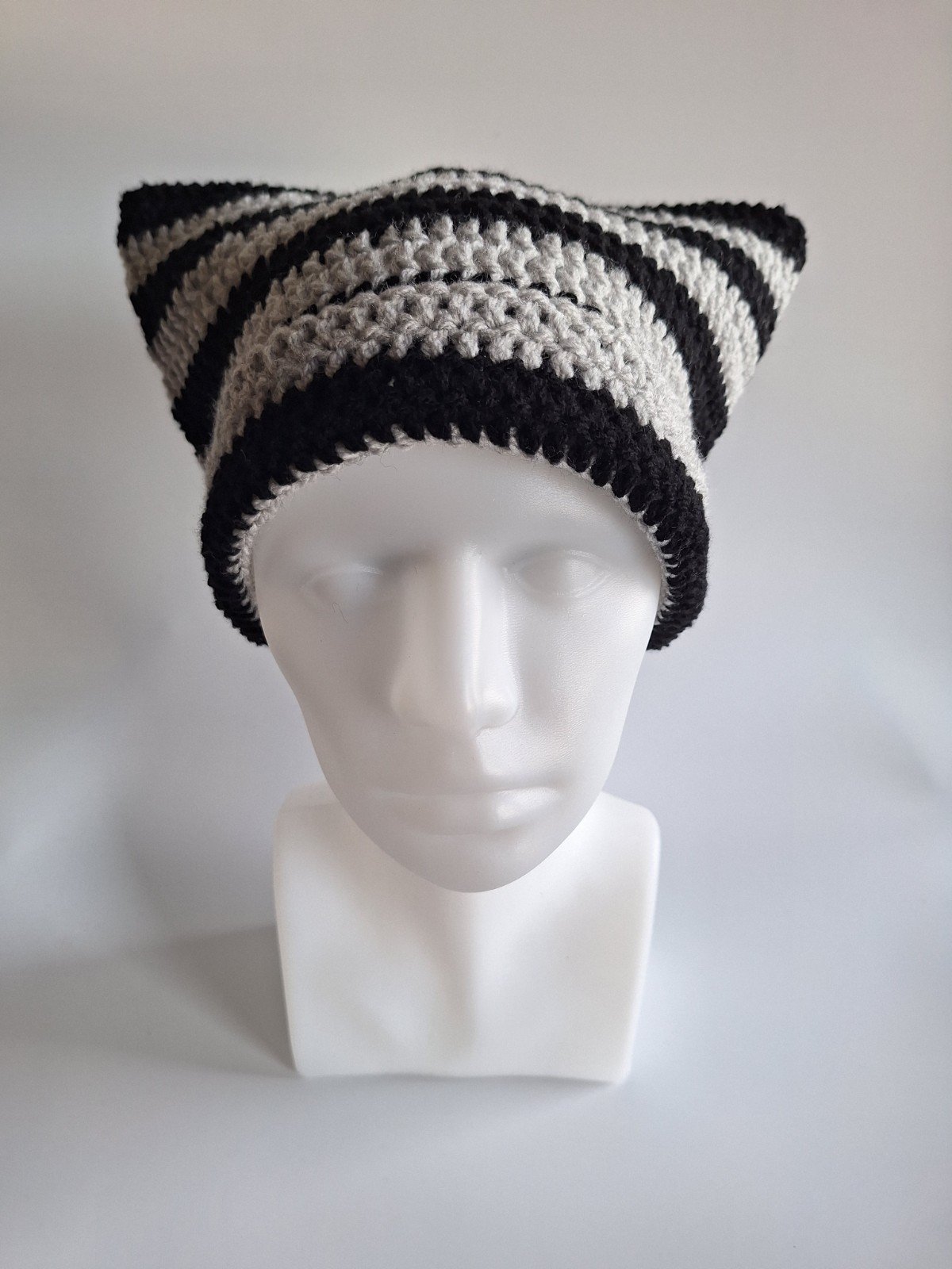 Gehaakte muts 'Black & light grey' - 51257.jpeg Gehaakte muts | Zwart en lichtgrijs