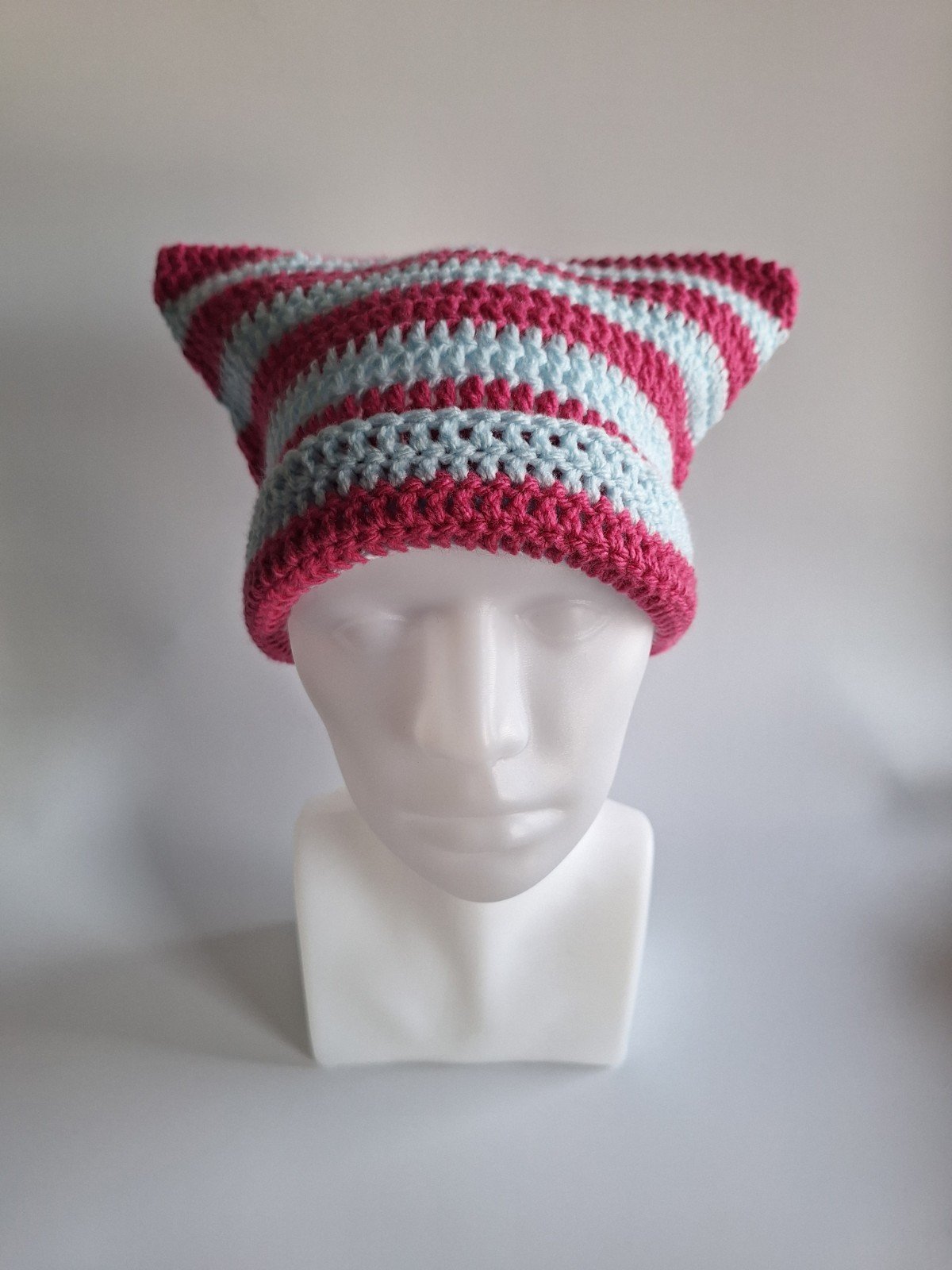 Gehaakte muts | Knalroze en lichtblauw