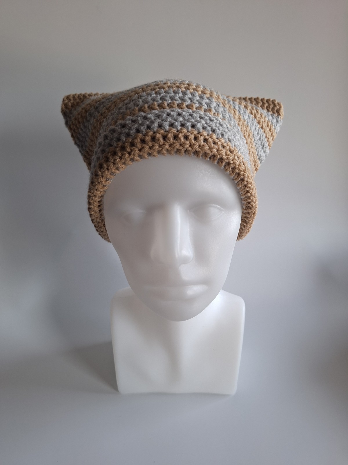 Gehaakte muts | Beige en lichtgrijs