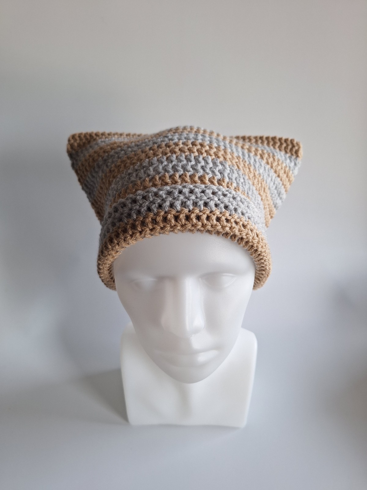 Gehaakte muts | Beige en lichtgrijs
