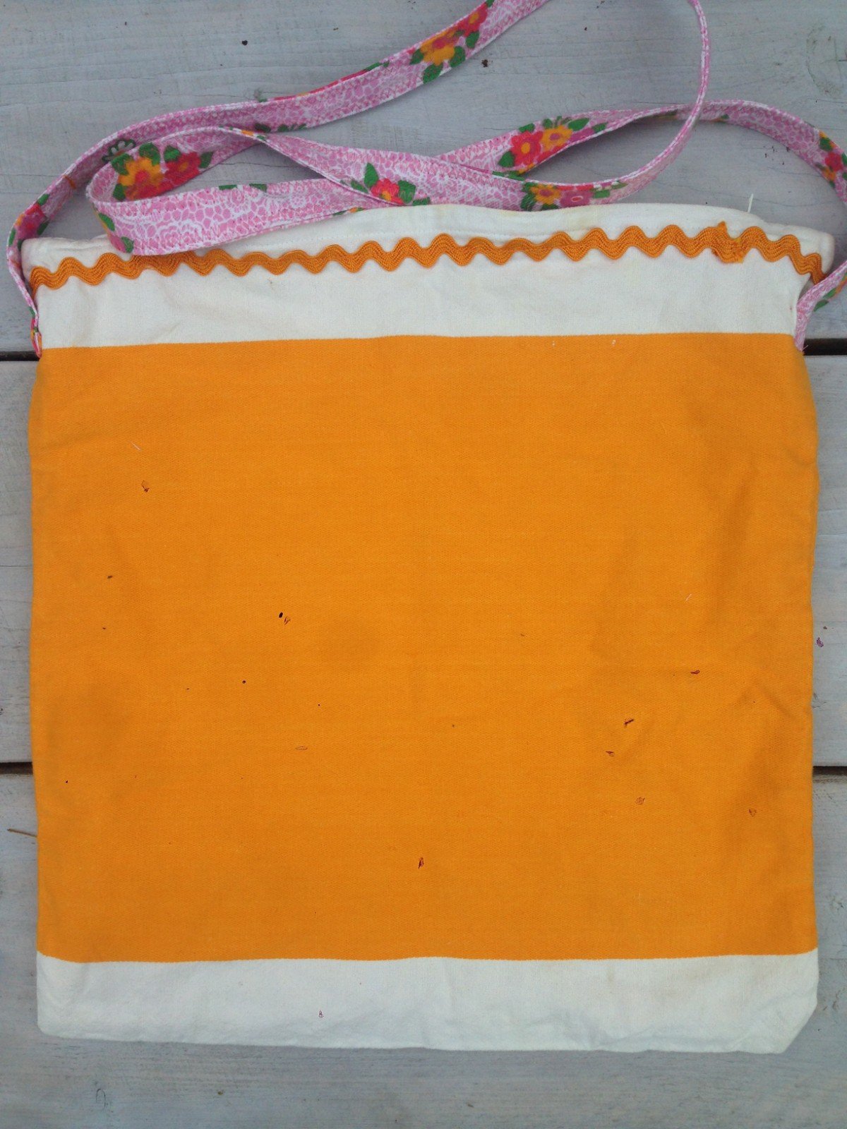 Appeltjes tas van gerecyclede stoffen