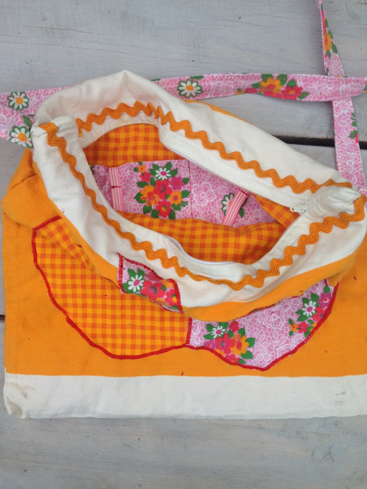 Appeltjes tas van gerecyclede stoffen