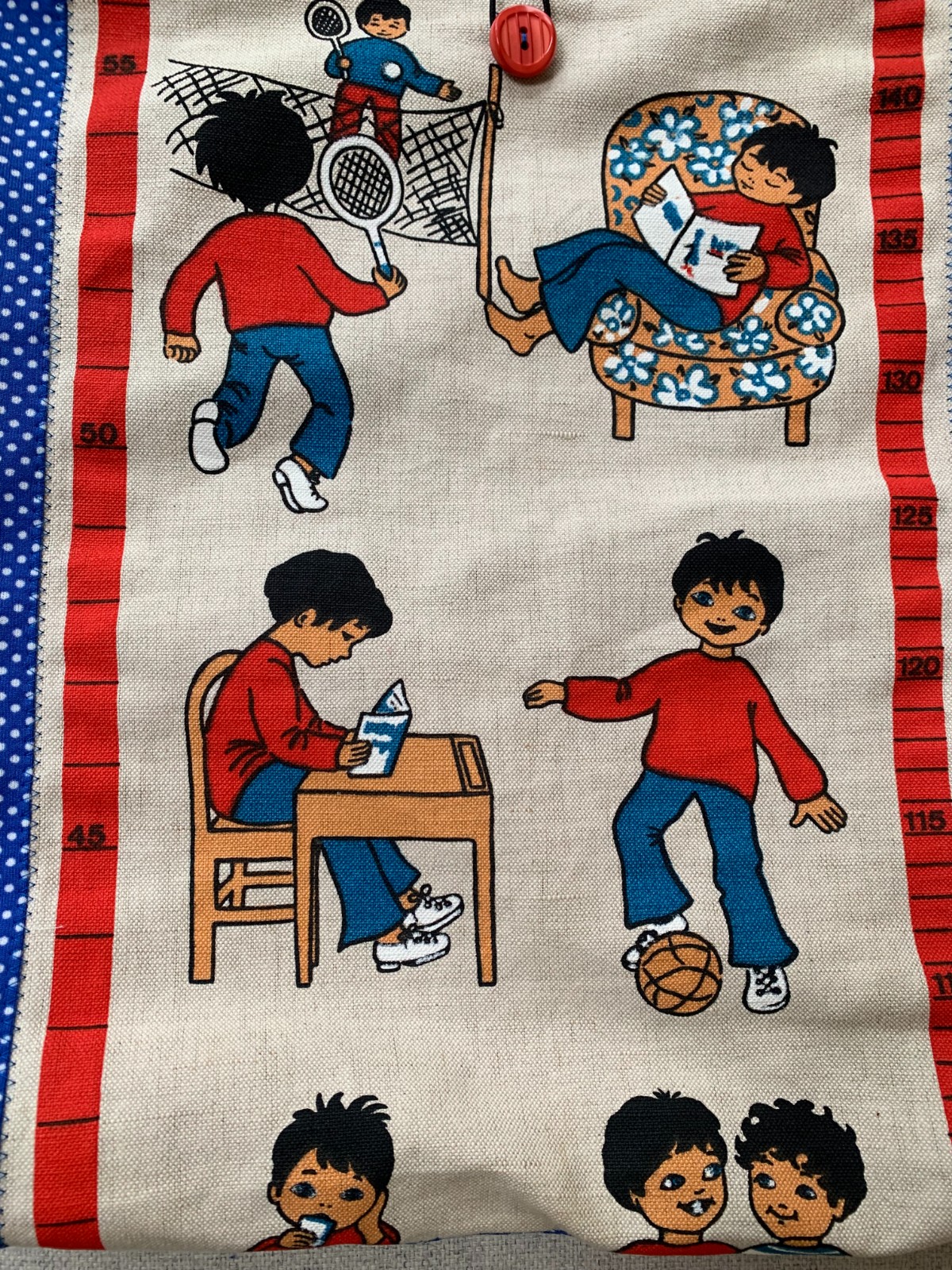 Ruime blauwe tas van vintage stoffen. - 56162.jpeg Ruime blauwe tas van vintage stoffen.