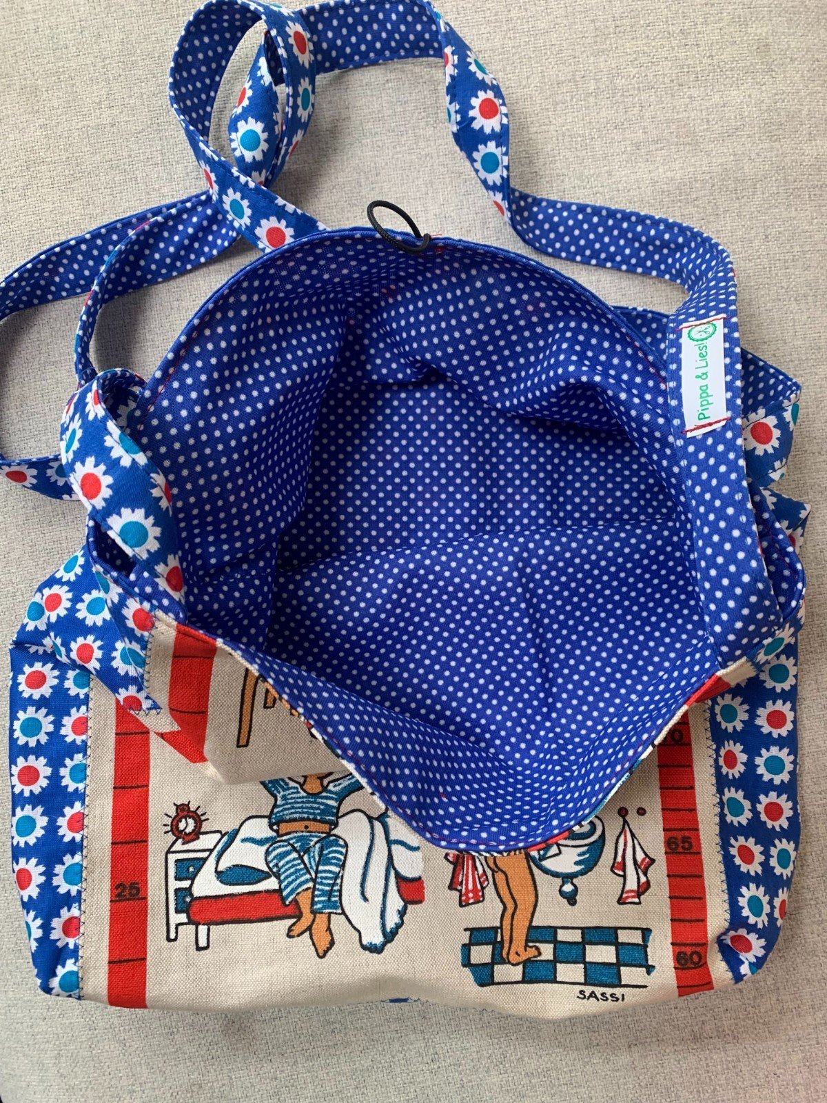 Ruime tas van vintage stoffen. - 56158.jpeg Ruime tas van vintage stoffen.