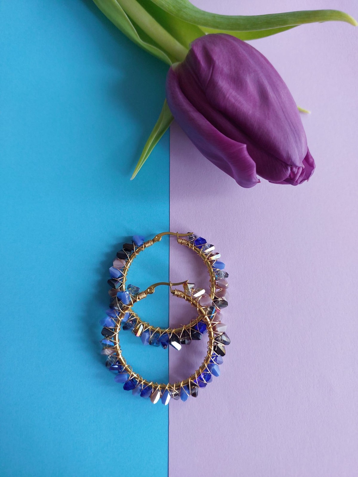 Cornflower Wire Wrapped Hoops - 58985.jpeg Korenbloem hoepels