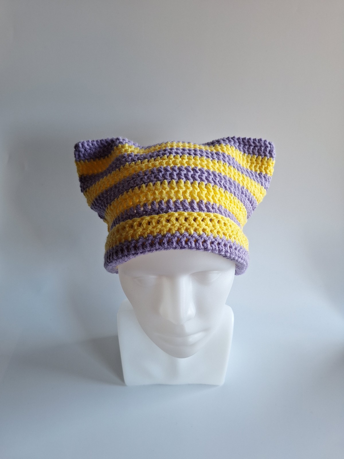 Gehaakte muts 'Lilac & yellow' - 58053.jpeg Gehaakte muts | Lila en geel
