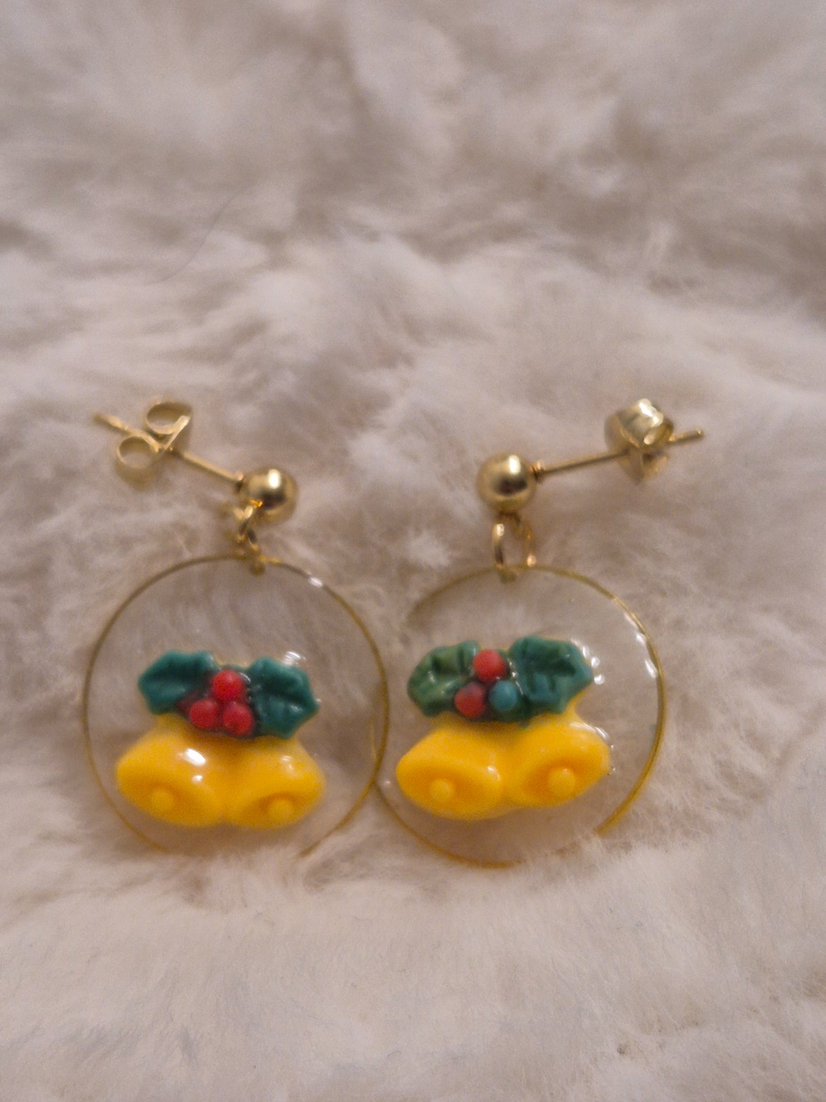 Gingel Bell Resin gele Resin ronde goude oorbellen - 56970.jpeg Gingel Bell Resin gele Resin ronde goude oorbellen
