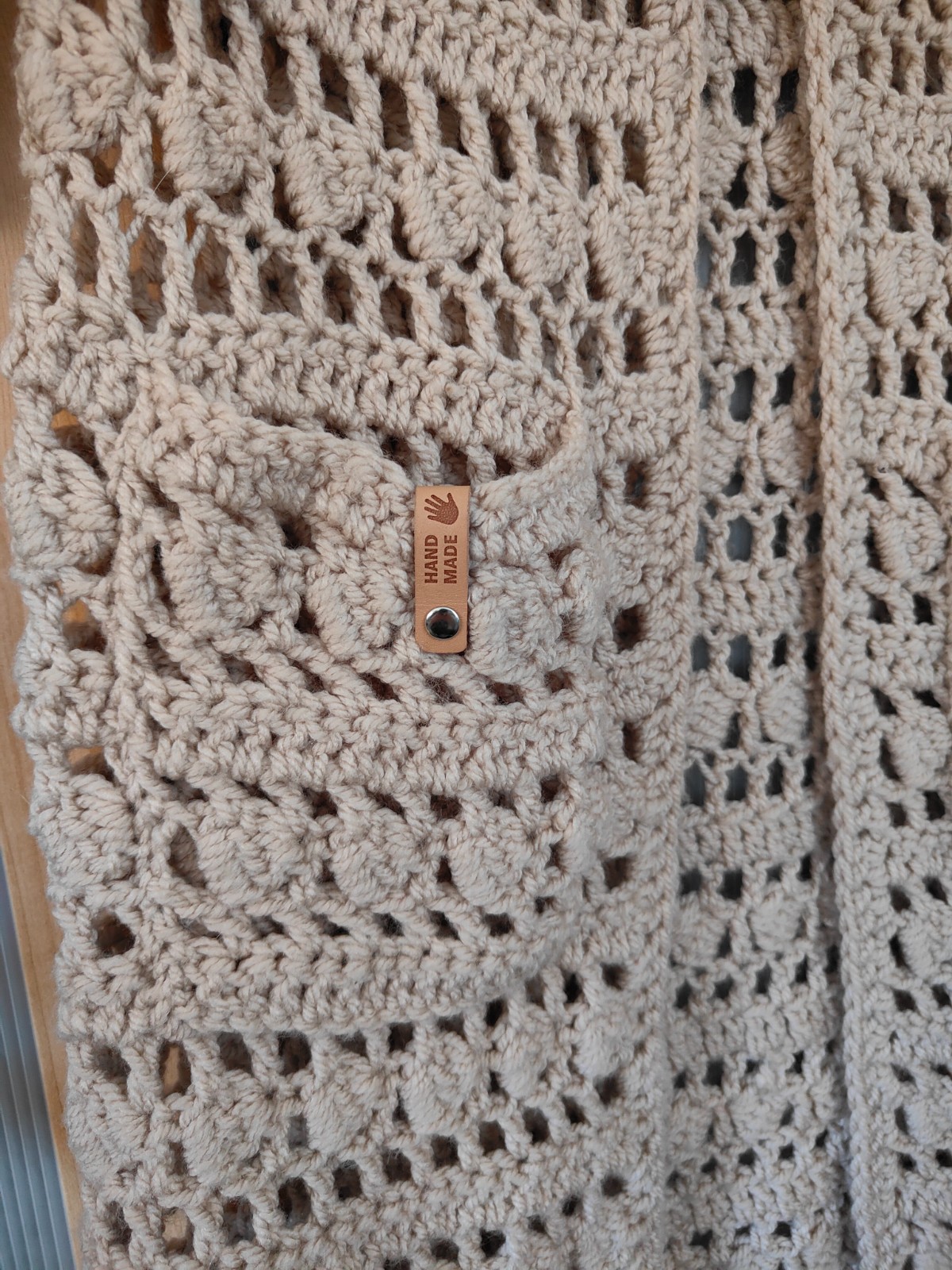 Prachtig ecru hand gehaakt lang vest