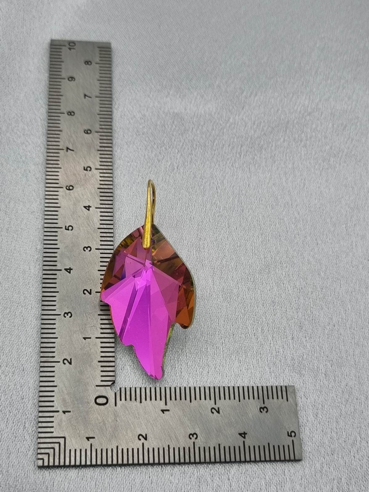 Handgemaakte kristallen oorbellen blad - roze/geel - 60675.jpeg Handgemaakte kristallen oorbellen blad - roze/geel