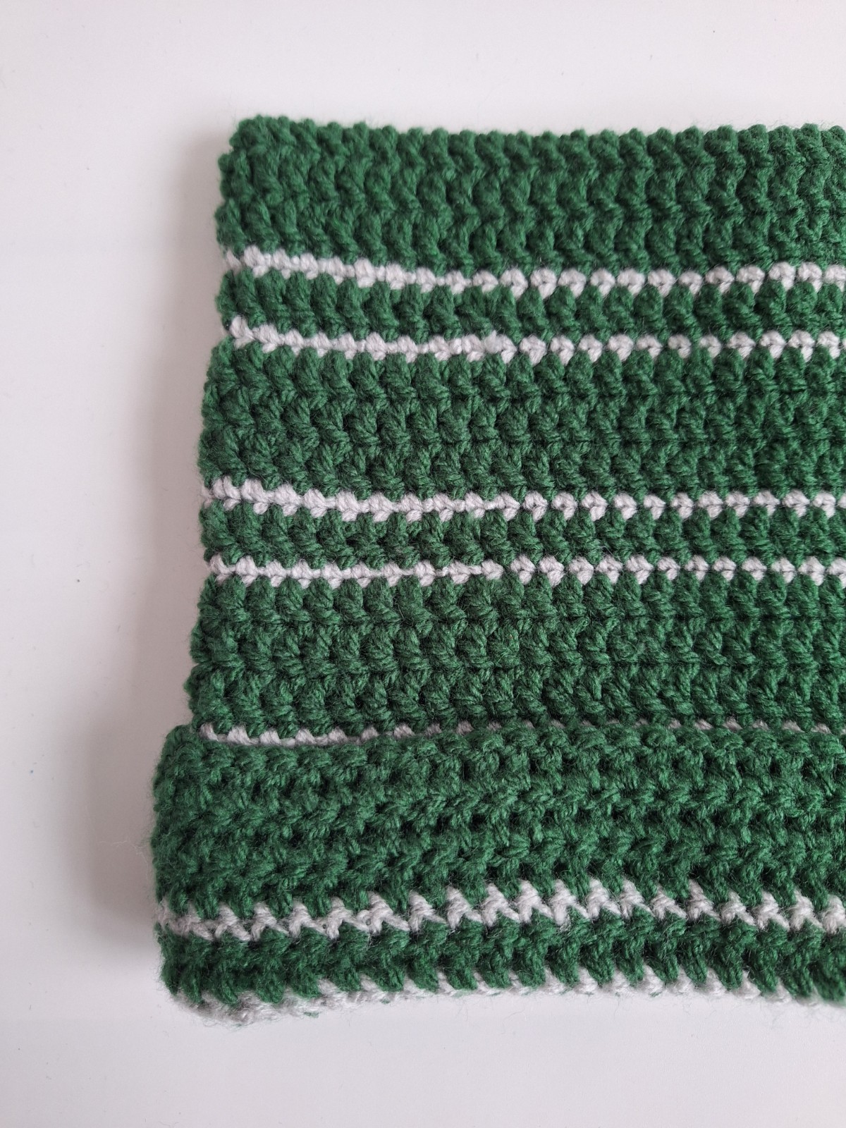 Gehaakte muts 'Harry Potter Slytherin house' - 65225.jpeg Gehaakte muts | Harry Potter Slytherin/Zwadderich house