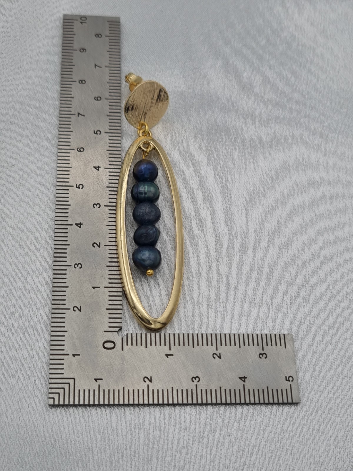 Luxe handgemaakte oorbellen met blauwe zoetwater parels - 67156.jpeg Luxe handgemaakte oorbellen met blauwe zoetwater parels