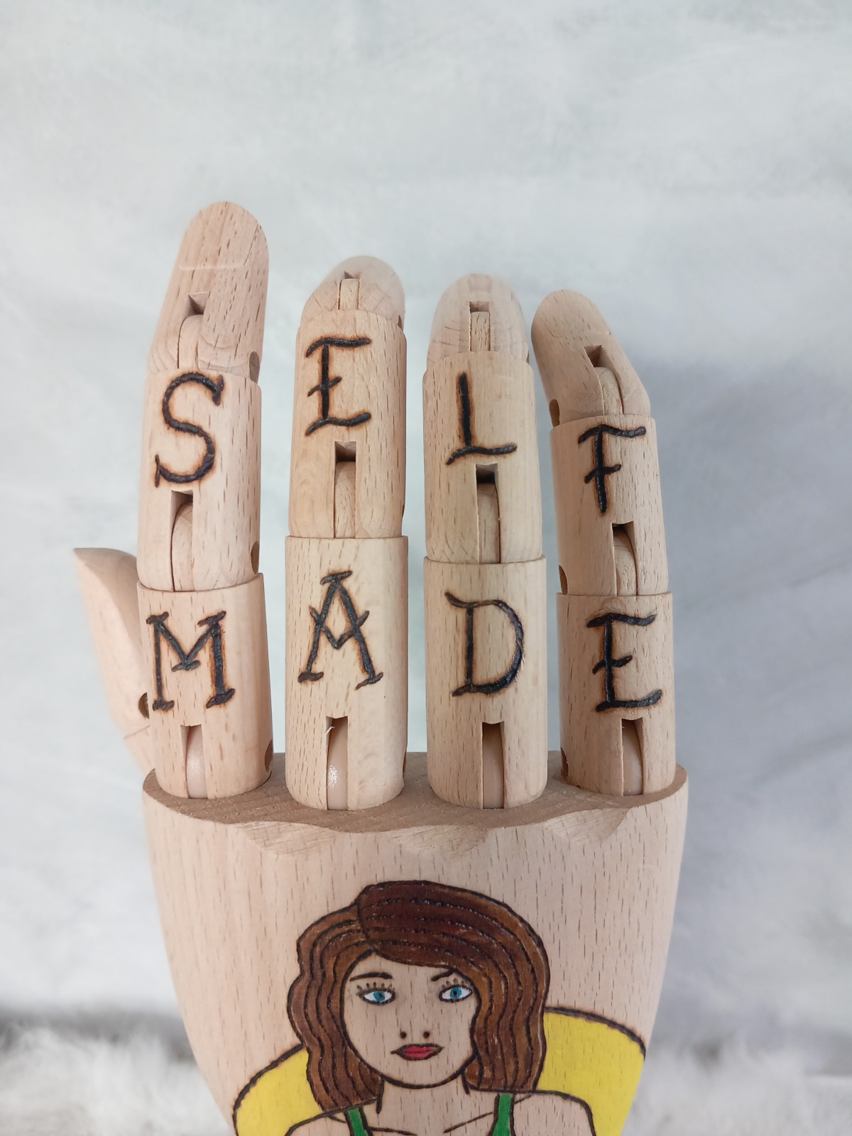 Tattoo hand boks dame - 67604.jpeg Kunst houten Tattoo hand boks dame