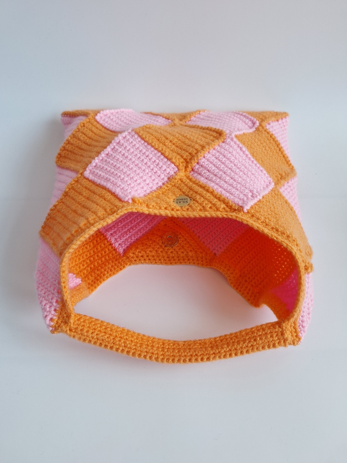 Gehaakte checker handtas 'Light pink & orange' - 67990.jpeg Gehaakte checker handtas 'Lichtroze & oranje'