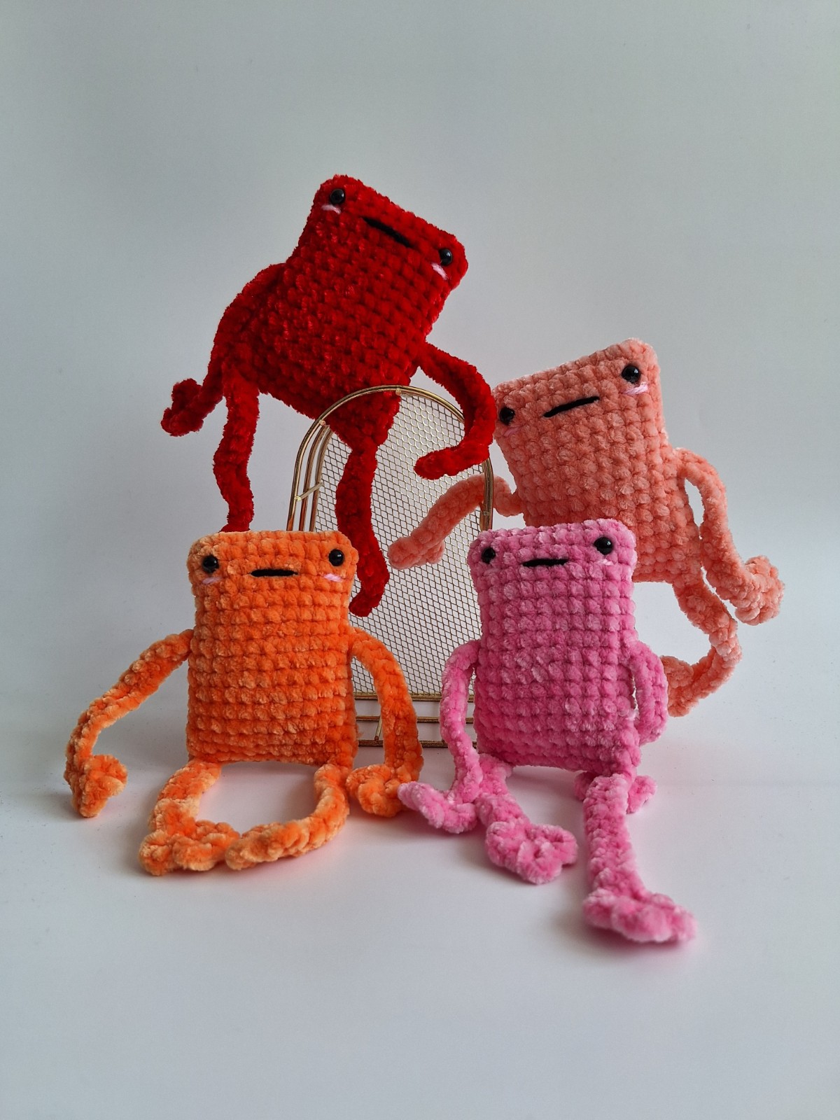 Gehaakte knuffel 'roze kikker'