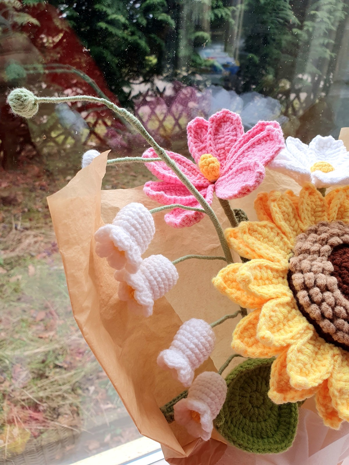 Handgemaakt zonnebloemen boeket - 67949.jpeg Handgemaakt zonnebloemen boeket