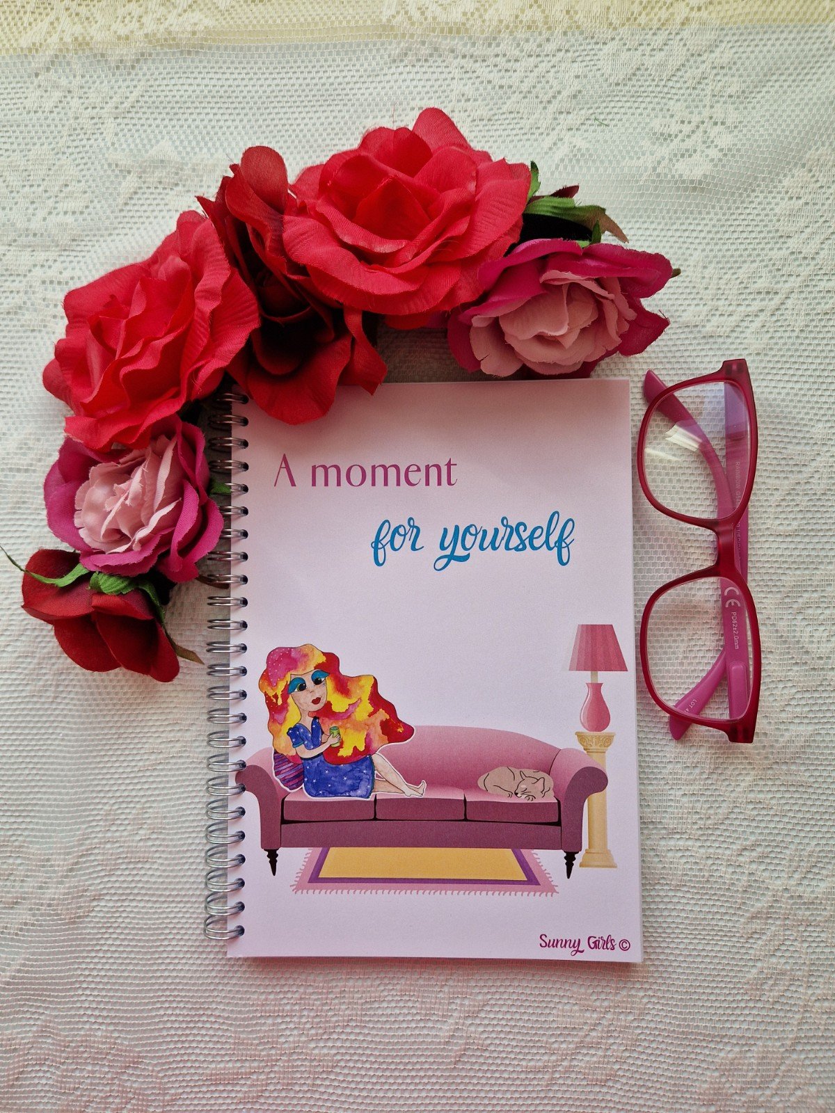 Notebook met ringband en lijntjes in A5 formaat; A moment for yourself; Schrijf, adem, ontspan