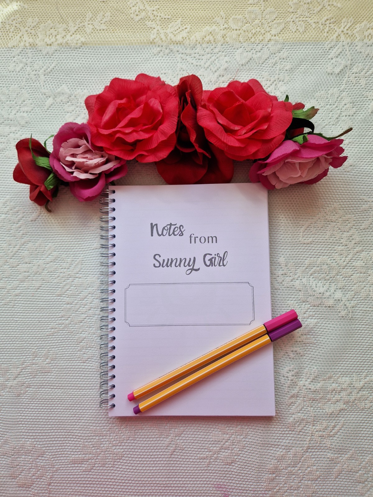 Notebook met ringband en lijntjes in A5 formaat; A moment for yourself; Schrijf, adem, ontspan