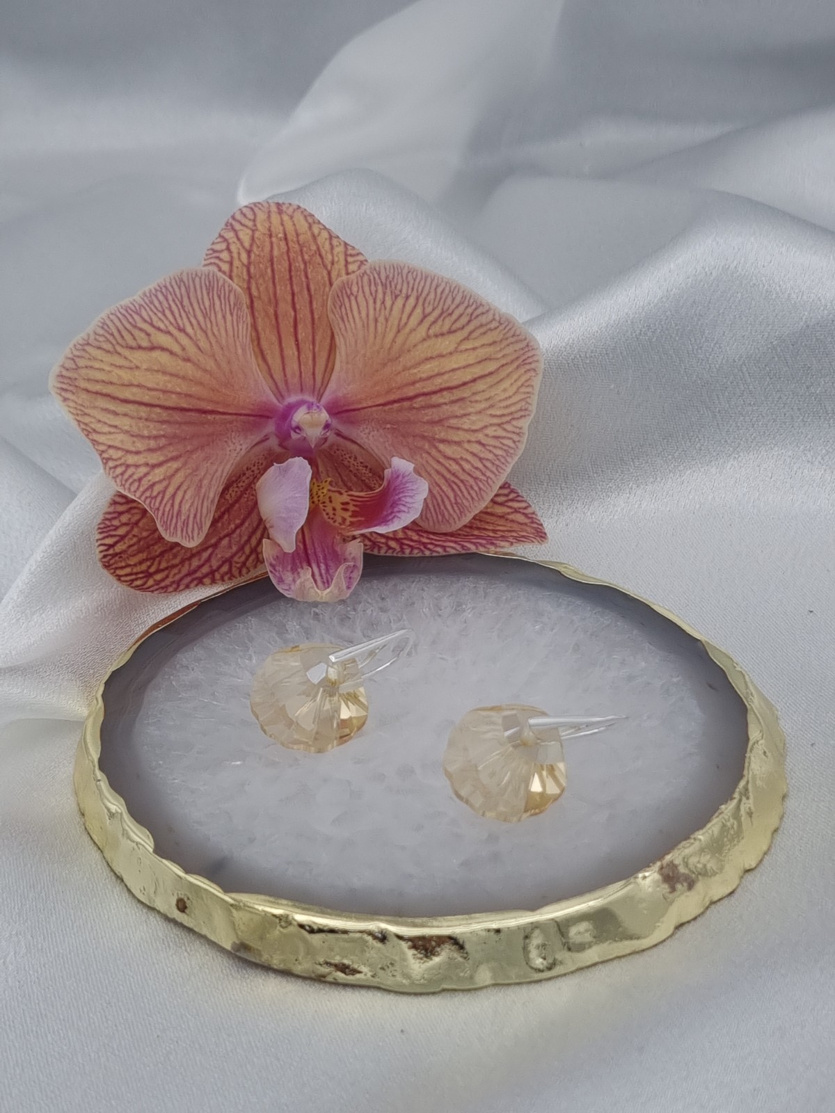 925 zilveren oorbellen met kristallen schelp - zacht geel - 75162.jpeg 925 zilveren oorbellen met kristallen schelp - zacht geel