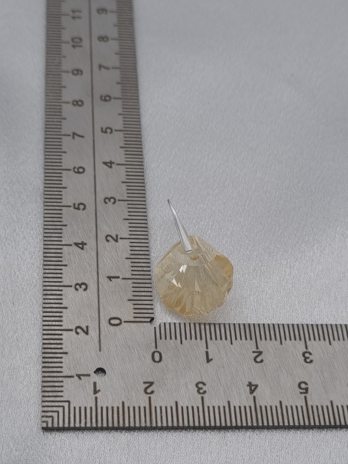 925 zilveren oorbellen met kristallen schelp - zacht geel - 75163.jpeg 925 zilveren oorbellen met kristallen schelp - zacht geel