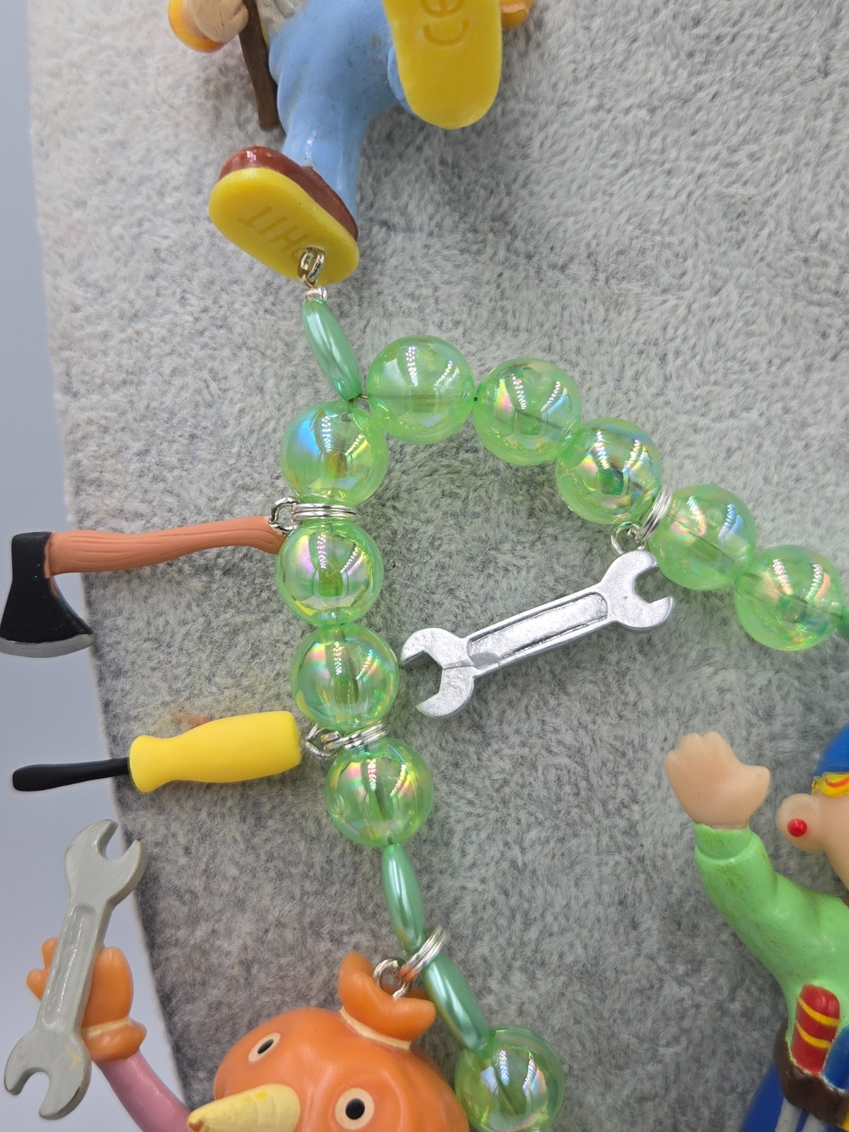 A Neckstravaganza Original Handmade Necklace: Bob and his Tools - 75607.jpeg Vintage Bob de Bouwer Ketting voor de echte fan